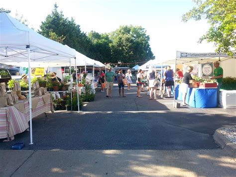 Virginia beach farmers market - From surf shops and farmer’s markets to well-known brand names and local goods made by hand, the shopping experience in Virginia Beach is unlike any other you'll find. VB311. (757) 385-3111. 